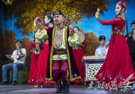 新疆哈密木卡姆-大型综合古典音乐艺术形式