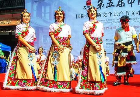 青海锅庄舞 藏族三大民间舞蹈之一